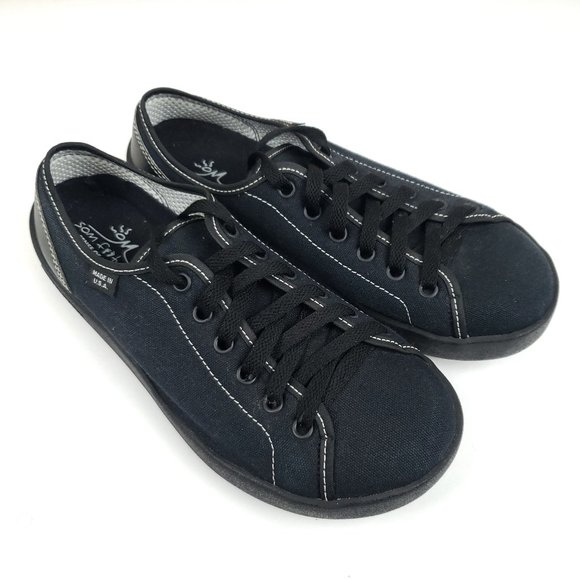 SOM Sense of Motion Footwear Black Canvas Lightweight Shoe Men 7 Women 8.5 - Picture 1 of 7